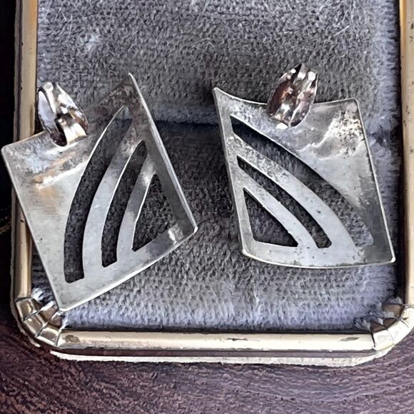 Vintage Modern Earrings in Sterling Silver Modernist geometric large studs - Picture 7 of 9